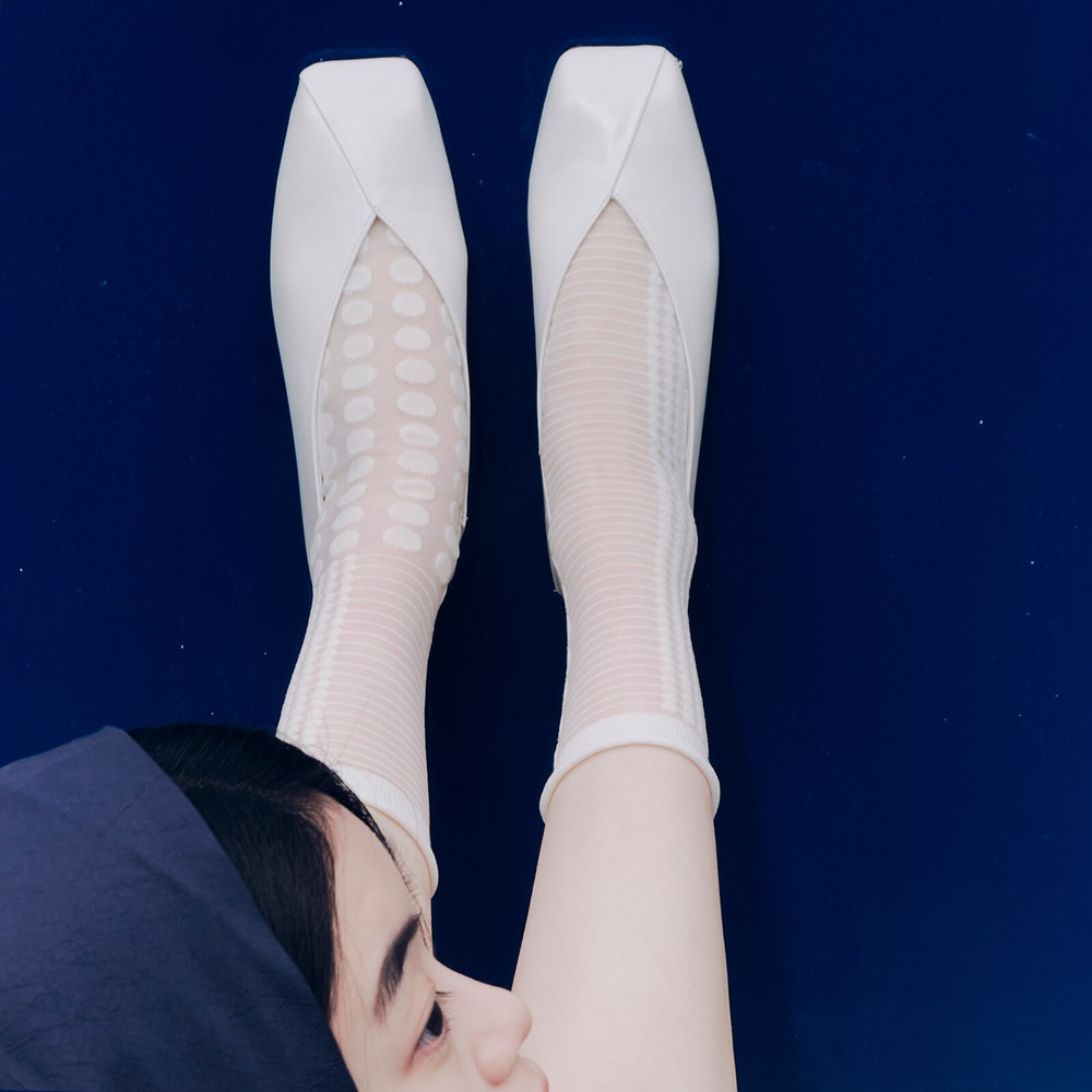 Blanc Dot Asymmetric Crew Socks — Made in Japan product image